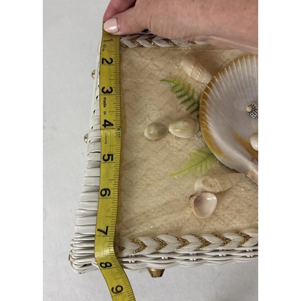 Vintage 60s Wicker Woven Shell Bag Lucite Handles White Retro Statement Beach - Picture 11 of 13